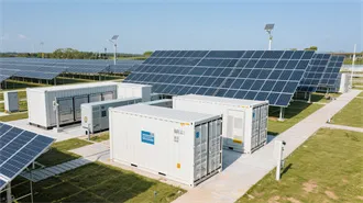 How to guarantee the service life of solar photovoltaic panels