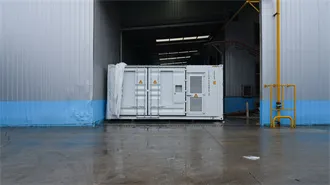 How big a battery pack does a 15W LED light use